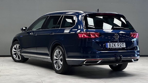 Volkswagen Passat 17 of 21