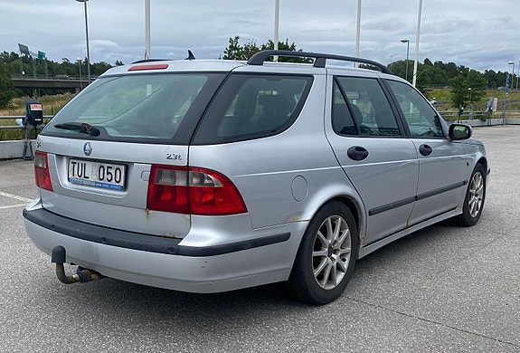 Saab 9-5 2 of 4