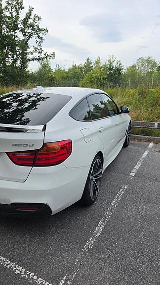 BMW 320d 5 of 5