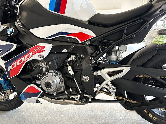 BMW Motorrad m 1000 R 1.0 | Serviceavtal | Akrapovic | Helsystem 6 of 13