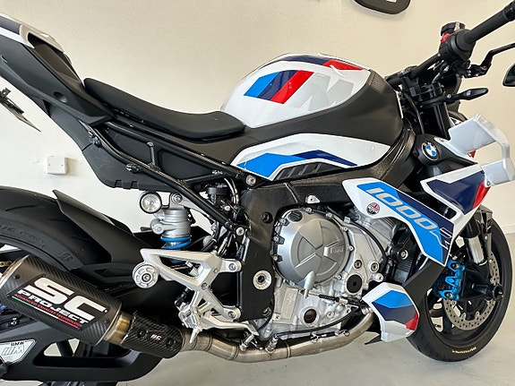 BMW Motorrad m 1000 R 1.0 | Serviceavtal | Akrapovic | Helsystem 4 of 13