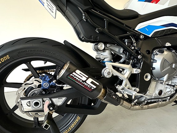 BMW Motorrad m 1000 R 1.0 | Serviceavtal | Akrapovic | Helsystem 5 of 13