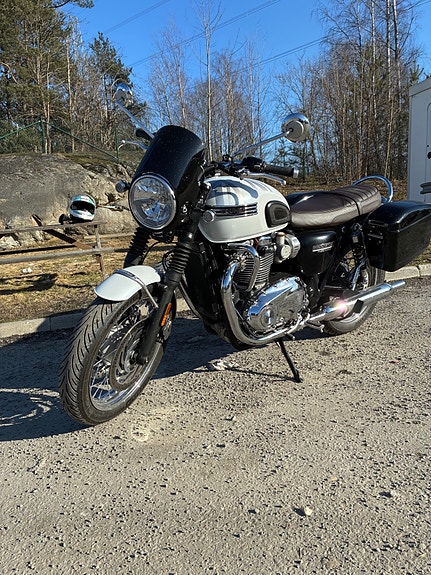 Triumph BONNEVILLE T120 DIAMOND 8 of 9