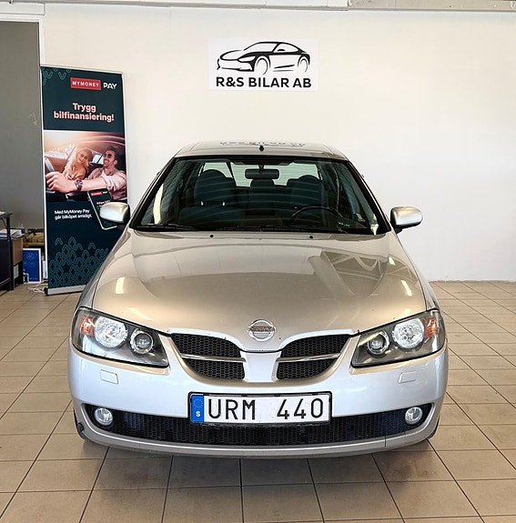 Nissan Almera 2 of 5