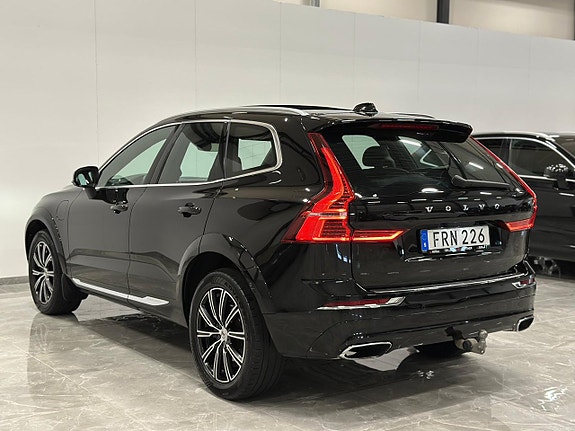 Volvo XC60 3 of 5