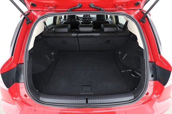 Lexus CT200h 18 of 30