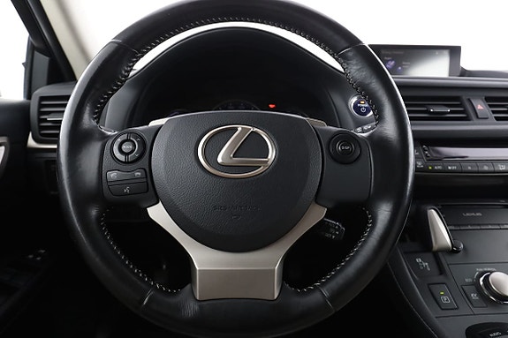 Lexus CT200h 19 of 30