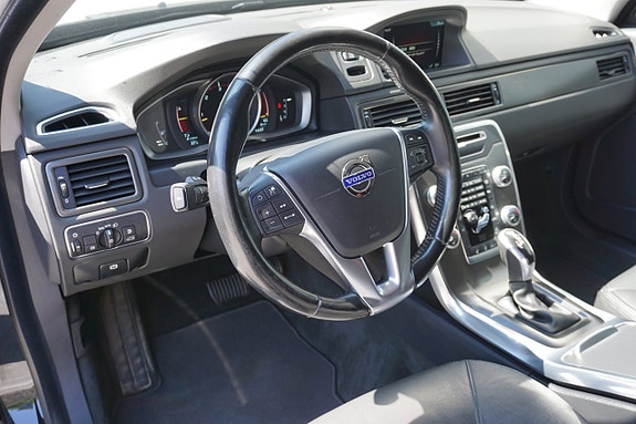 Volvo XC70 19 of 30