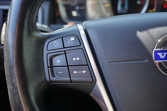 Volvo XC70 23 of 30