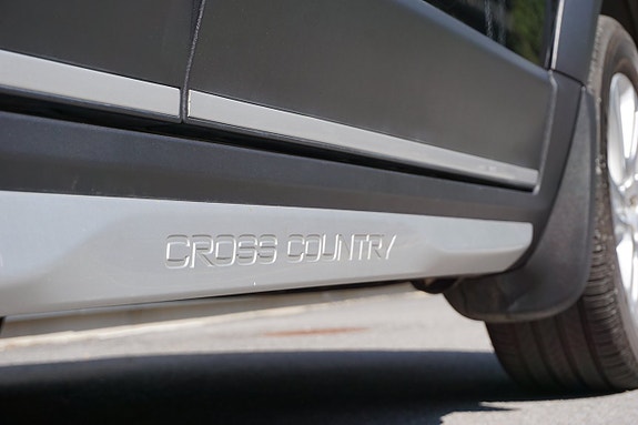 Volvo XC70 14 of 30