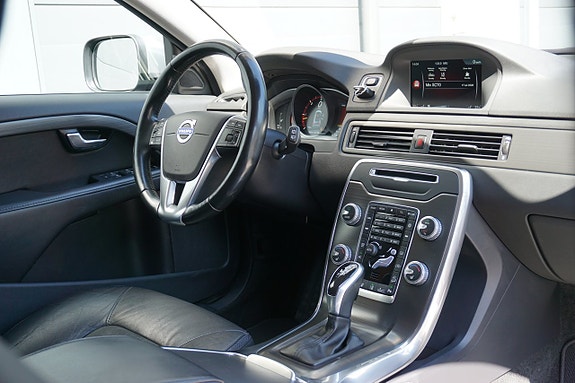 Volvo XC70 15 of 30
