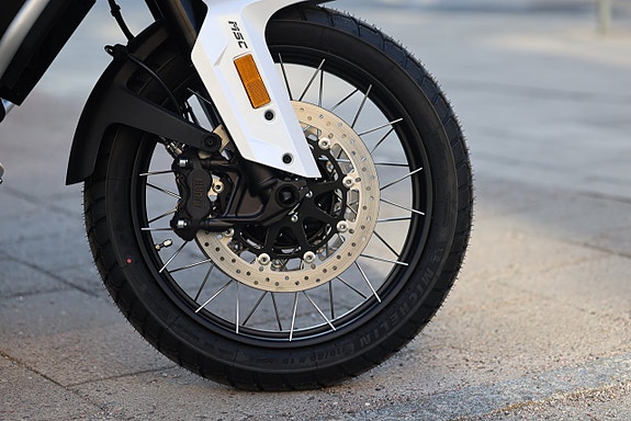 CFMOTO 800 MT Explore ES | Glacier White | RÄNTEFRITT 6 of 17