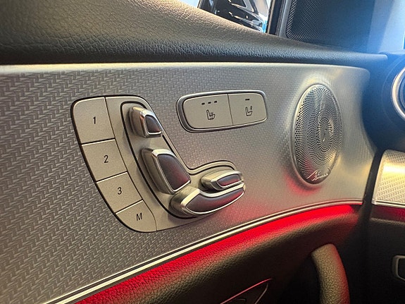 Mercedes-Benz E220 d 20 of 20