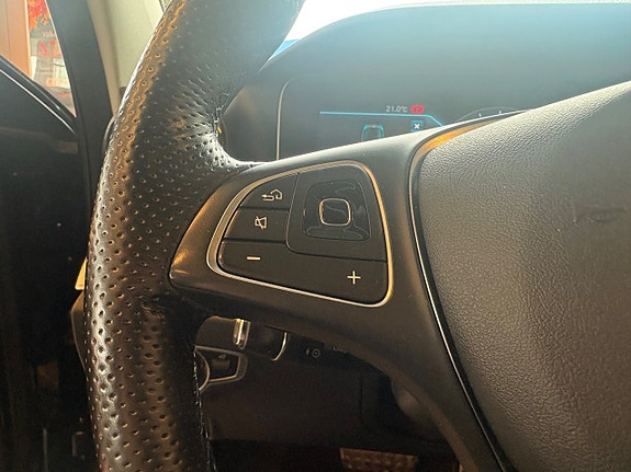 Mercedes-Benz E220 d 13 of 20