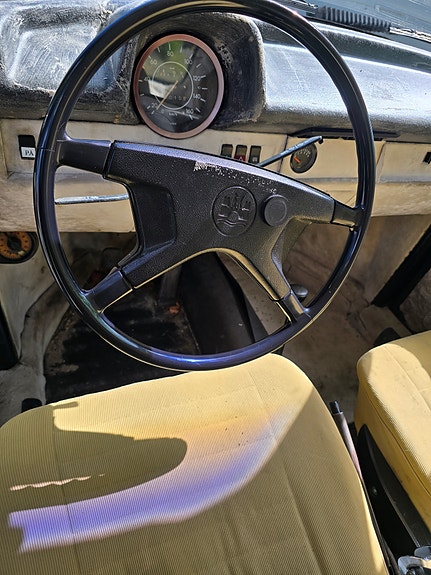 Volkswagen 1303 10 of 23