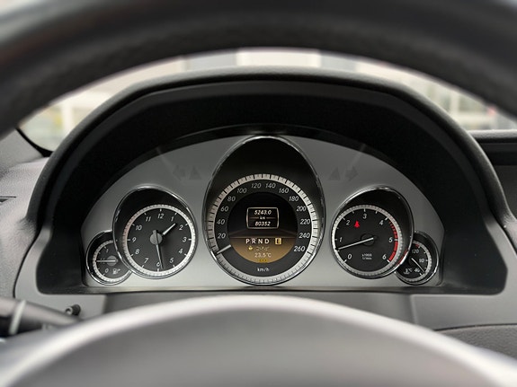 Mercedes-Benz E350 15 of 20