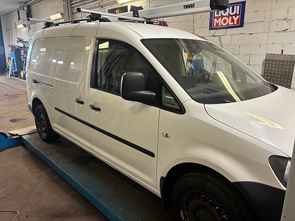 Volkswagen Caddy Maxi 2 of 5