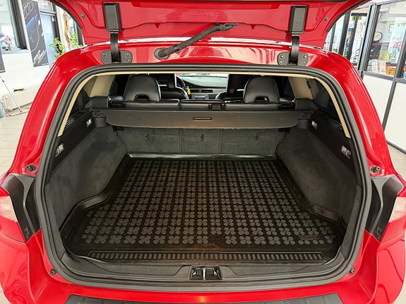 Volvo V70 22 of 30