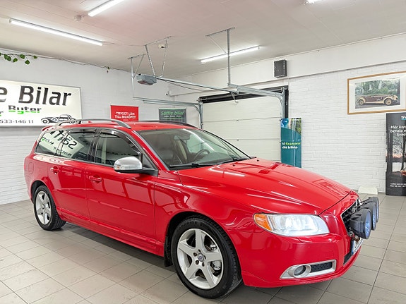 Volvo V70 10 of 30