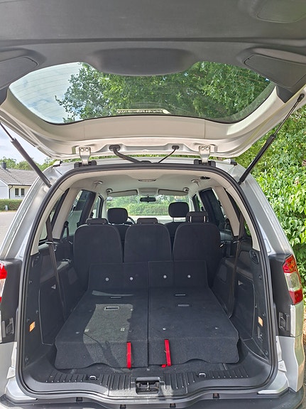 Ford Galaxy 12 of 15