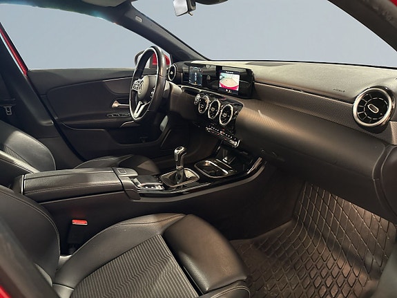 Mercedes-Benz A180 10 of 19