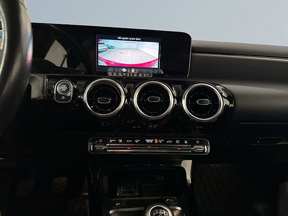 Mercedes-Benz A180 11 of 19