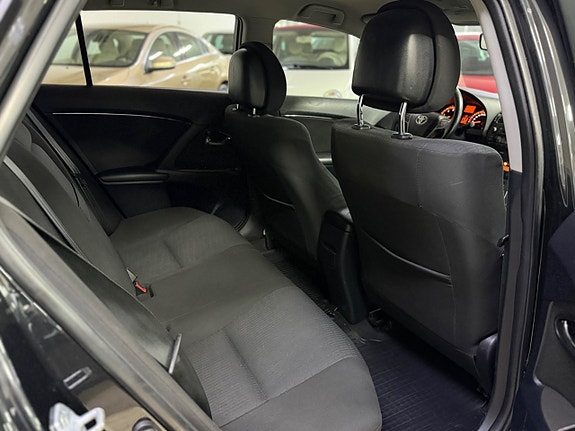Toyota Avensis 11 of 11