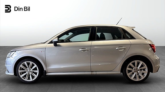 Audi A1 2 of 5
