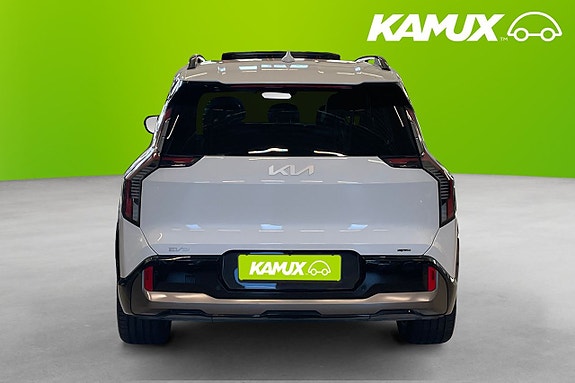 Kia EV9 5 of 26