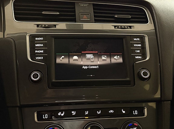 Volkswagen Golf Alltrack 15 of 20