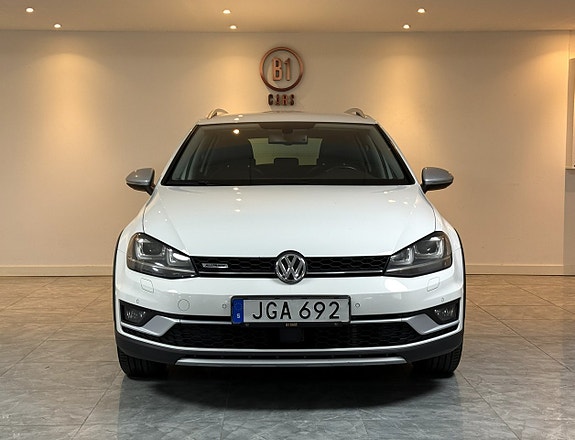 Volkswagen Golf Alltrack 6 of 20