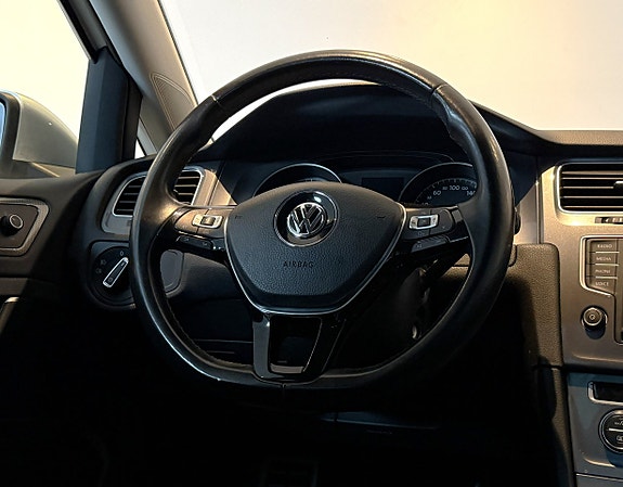 Volkswagen Golf Alltrack 13 of 20