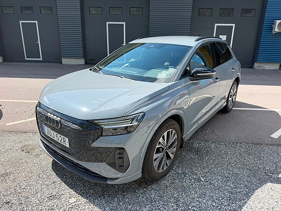 Audi Q4 e-tron 3 of 3