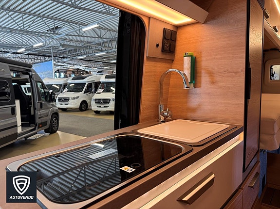 Knaus Boxdrive 680 ME 16 of 27