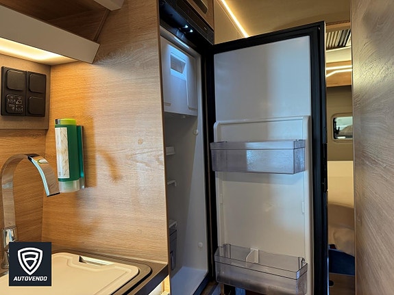 Knaus Boxdrive 680 ME 22 of 27
