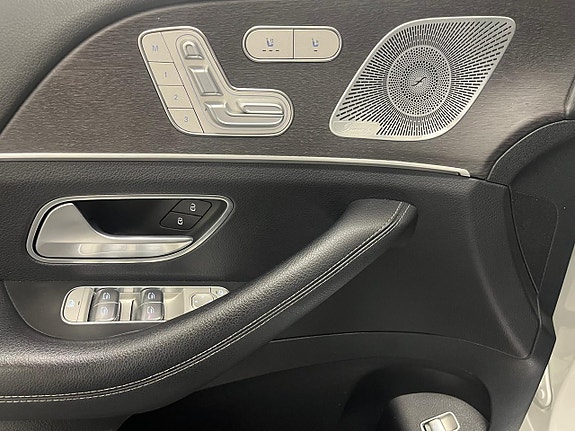Mercedes-Benz GLE350 de 12 of 19