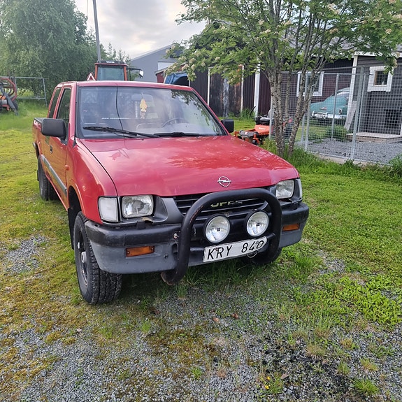 Opel Campo 2 of 8
