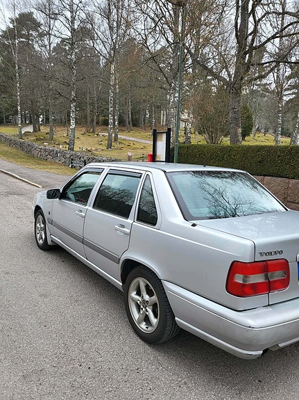 Volvo S70 3 of 3