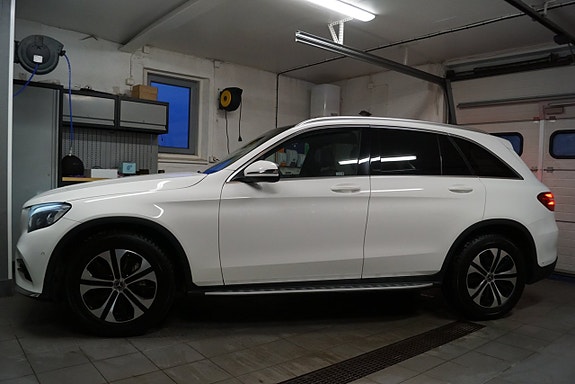Mercedes-Benz GLC220 d 5 of 5