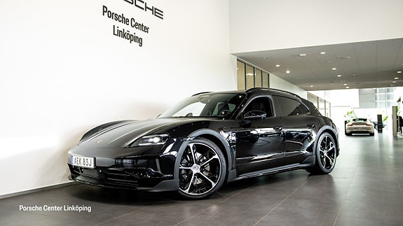 Porsche Taycan 4 7 of 24