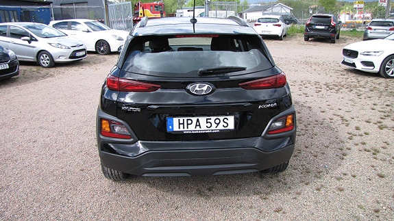 Hyundai Kona 3 of 5