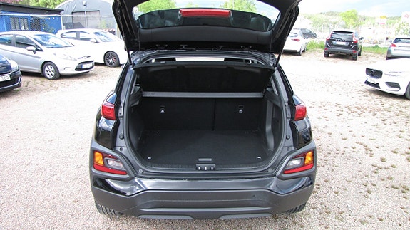 Hyundai Kona 8 of 8