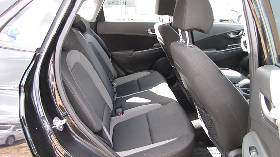 Hyundai Kona 7 of 8