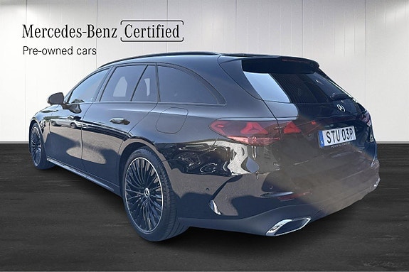 Mercedes-Benz E300 de 4 of 5