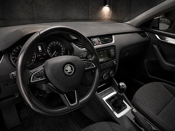 Skoda Octavia 9 of 10