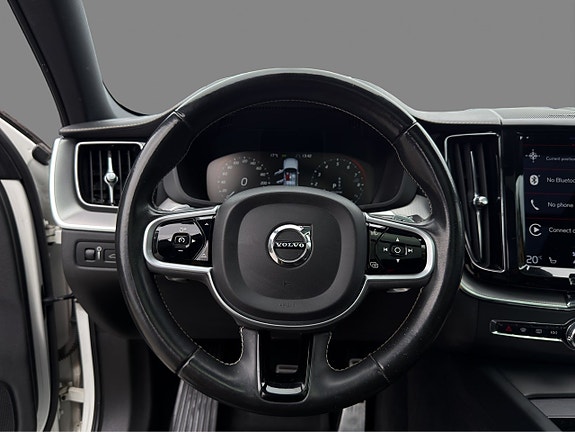 Volvo XC60 15 of 25