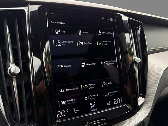 Volvo XC60 19 of 25