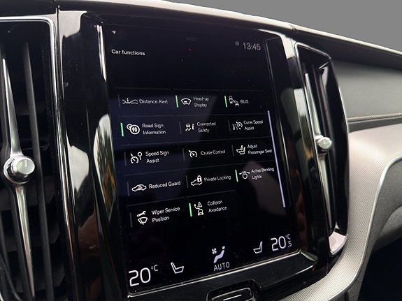 Volvo XC60 18 of 25