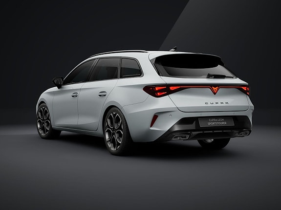 Cupra Leon 3 of 5