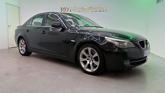 BMW 520d 3 of 5
